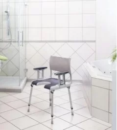 Cadeira de Banho Sorrento com Abertura